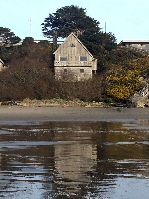 Old Rustic Beach Cabin Vacation Rental Bandon, Oregon Coast