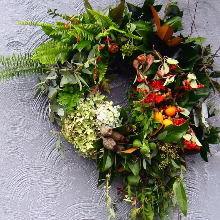 Christmas Wreath Fresh l Flower in a Vase Dec 11 2016