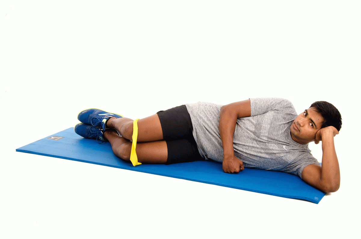 Clamshell with Theraband Vissco Healthcare Private Limited.