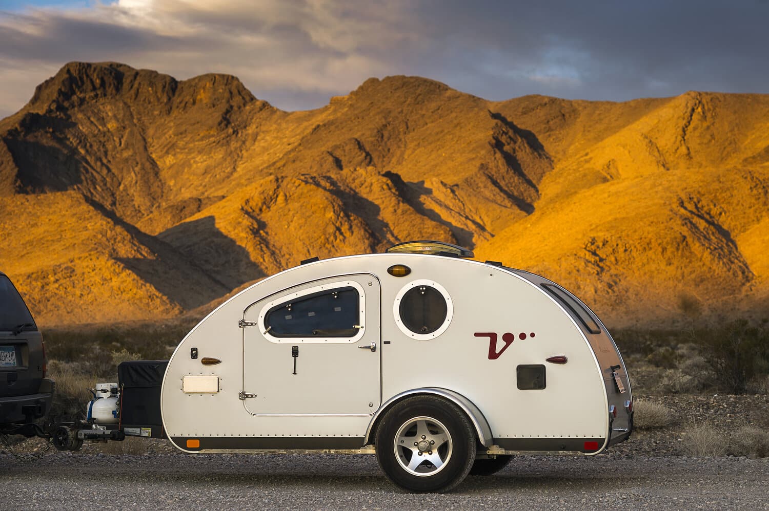 A Look Inside Teardrop Camper Interiors Vistabule