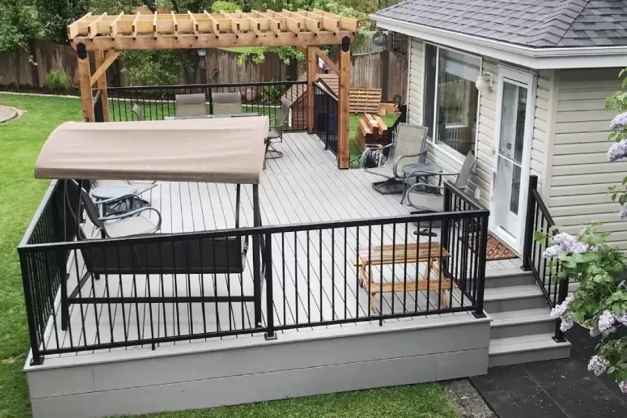 BudgetFriendly Deck Railing Options Vista Railings