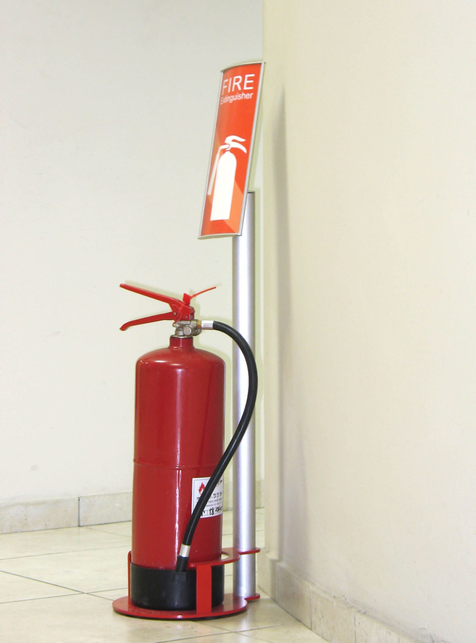 Vista System International Fire Extinguisher Stand Helps Achieve