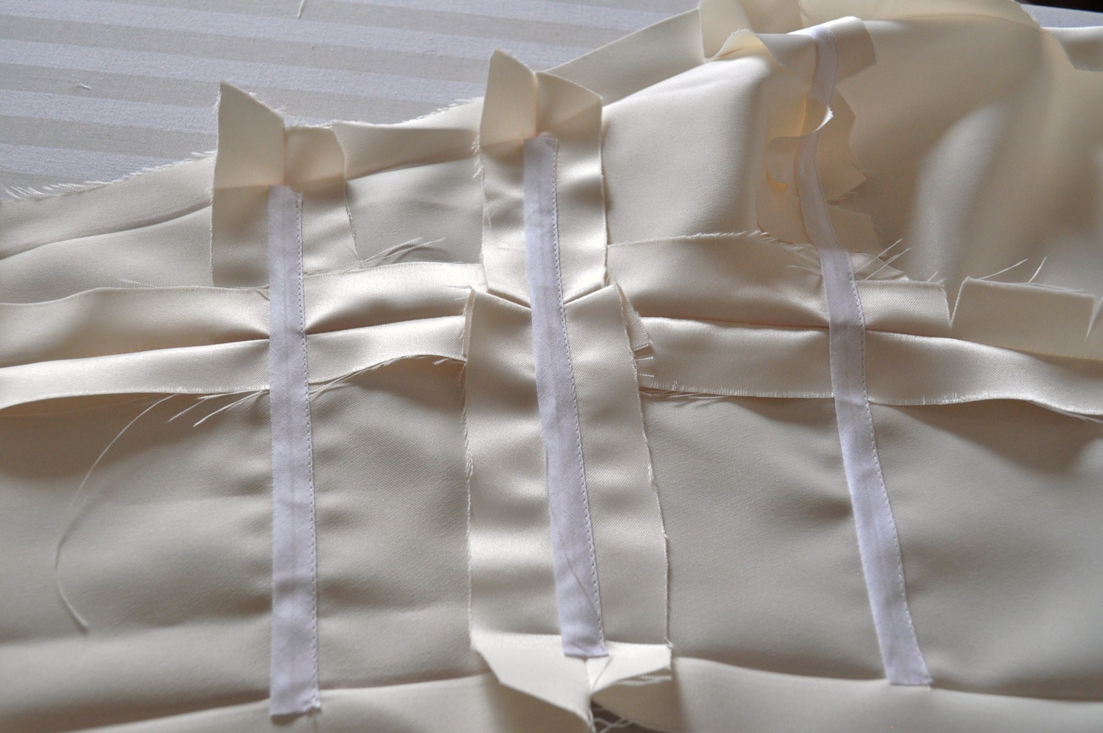Making Wedding Dress Pt.8 Install a Zipper & Bones Vivat Veritas