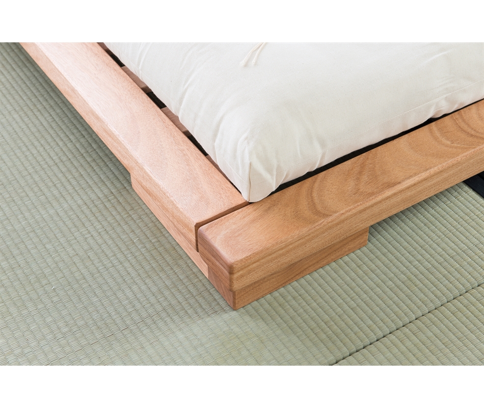 Letto a pedana Yama (doghe rigide in abete) Vivere Zen