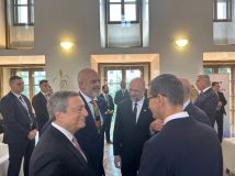 Mbahet takimi i parë i Komunitetit Politik Europian/ Rama: Vendimtare të jemi në BE