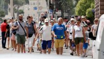 Edhe afrikanët zgjedhin Shqipërinë, INSTAT: Në qershor numri i turistëve u rrit me 50% krahasuar me vitin e kaluar