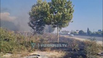 Zjarr në Golem të Lushnjes, digjet një banesë