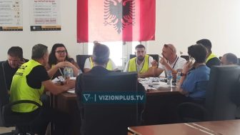Problemi me kartat e skaduara të identifikimit, Celibashi flet nga Himara: Nuk është kompetencë e KQZ, procesi po shkon mirë