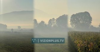 Fusha e Maliqit mbulohet nga tymi, banorët ankohen nga ndotja që shkakton djegia e torfës
