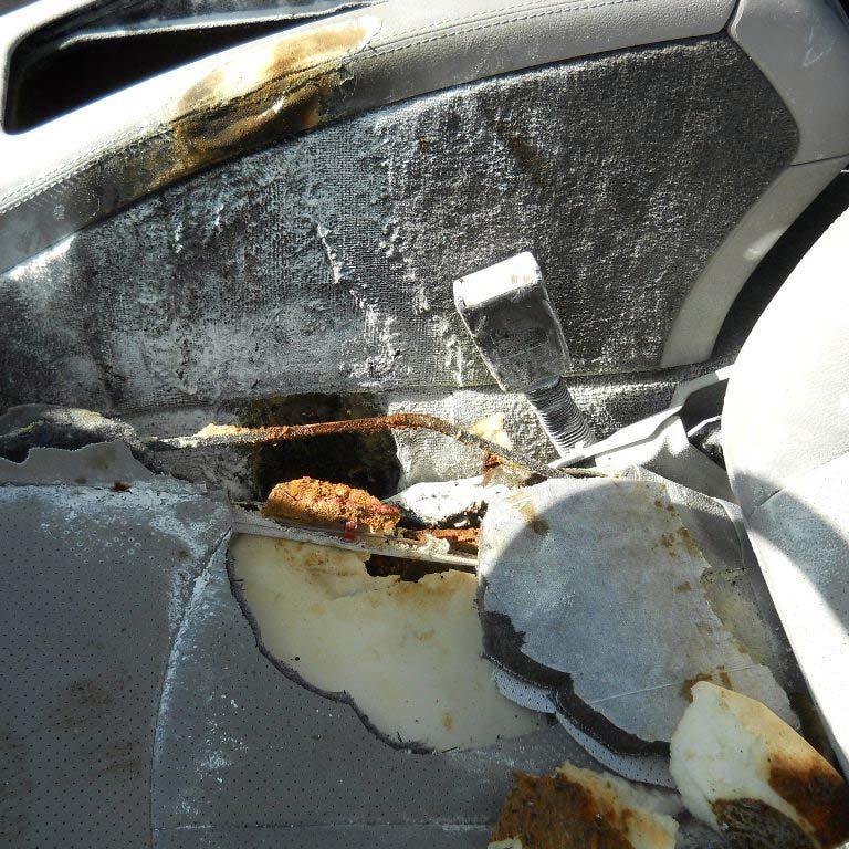 Cigarette Lighter Inadvertantly Causes Vehicle Fire VMAR