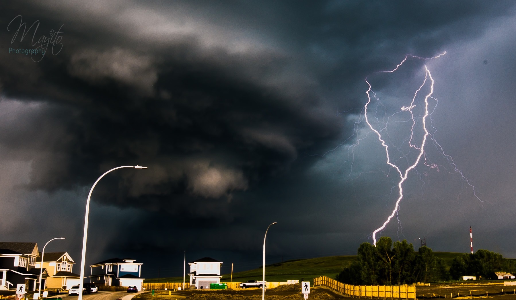 Thunderstorms captured through the lens calling on Cochrane
