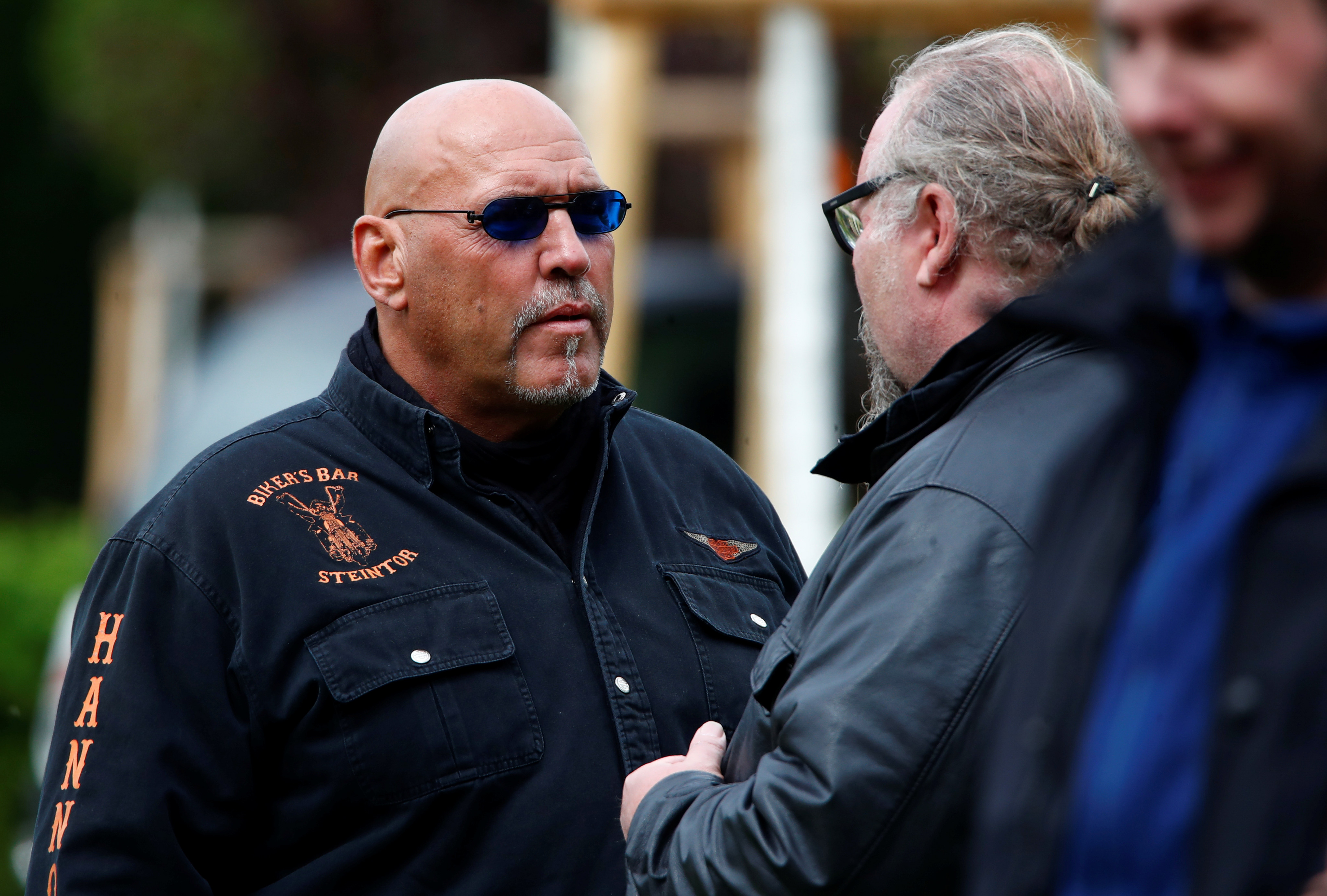 Boss der Hells Angels Brandanschlag auf seine Bar Deutschland VOL.AT(03)