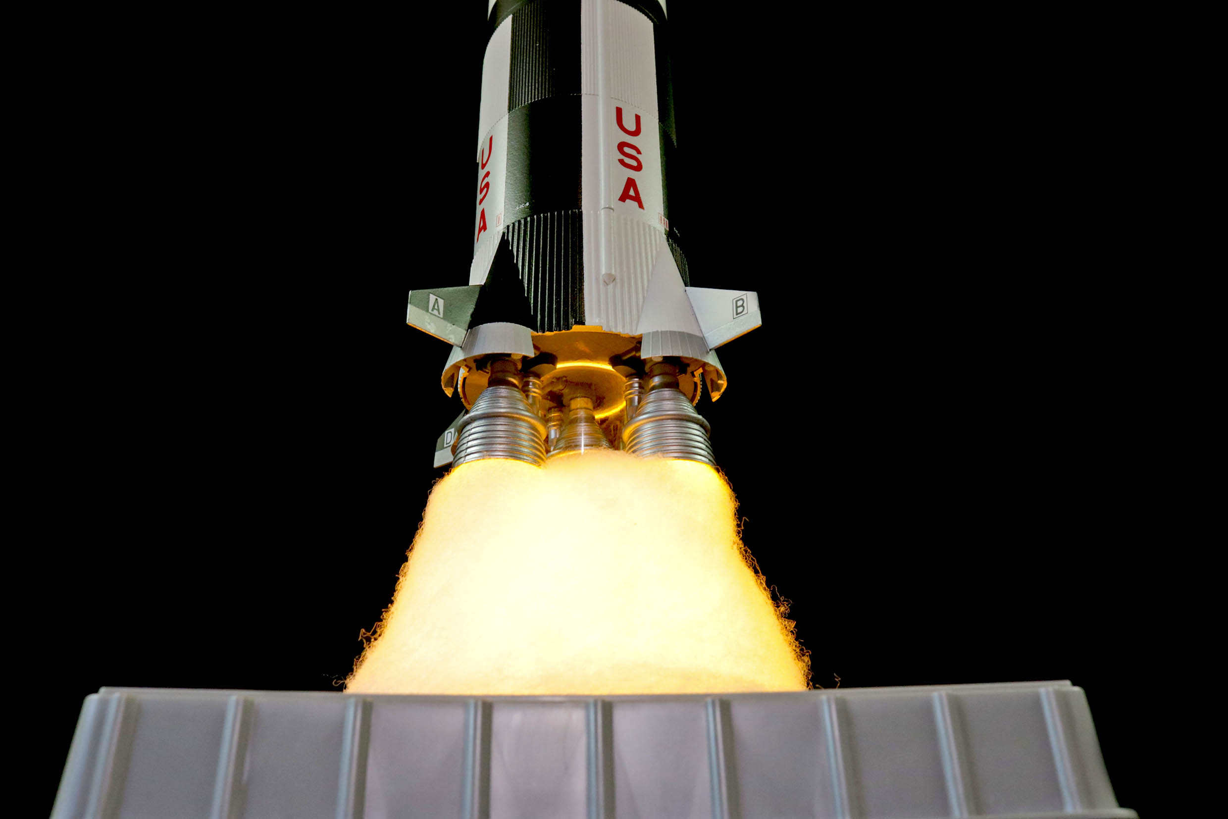 Rockets Lighting Of Christmas Tree 2023 Apollo Saturn V Rocket "Animated Lighting Kit" VoodooFX