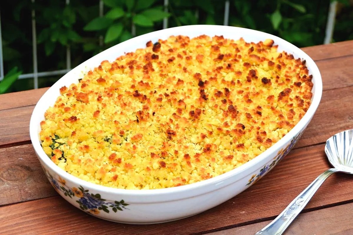 Bacalhau com broa no forno receita tradicional e muito fácil de fazer