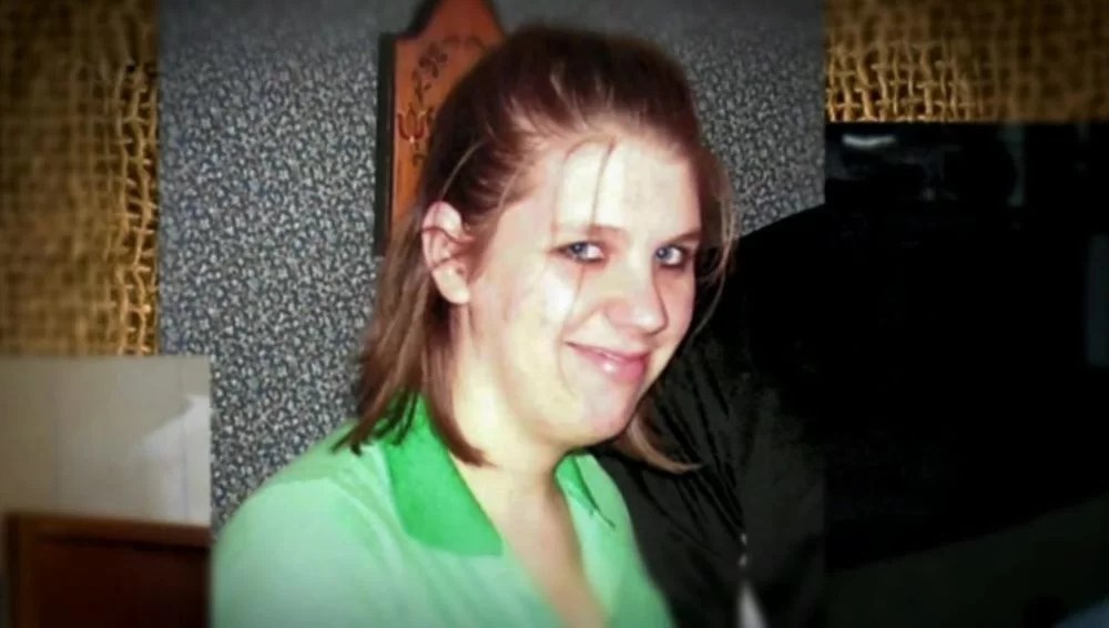 Ashley Reeves' story She survived three strangling attempts VoxBliss