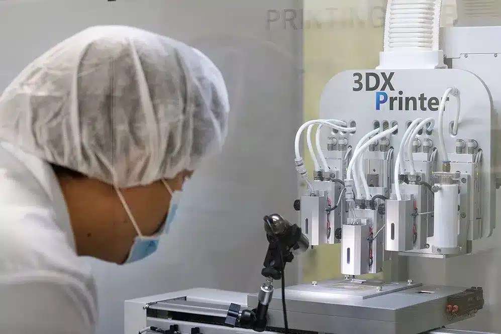 Woman receives worlds first 3D printed windpipe transplant