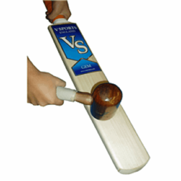 Cricket Bat Knocking In Service VSports