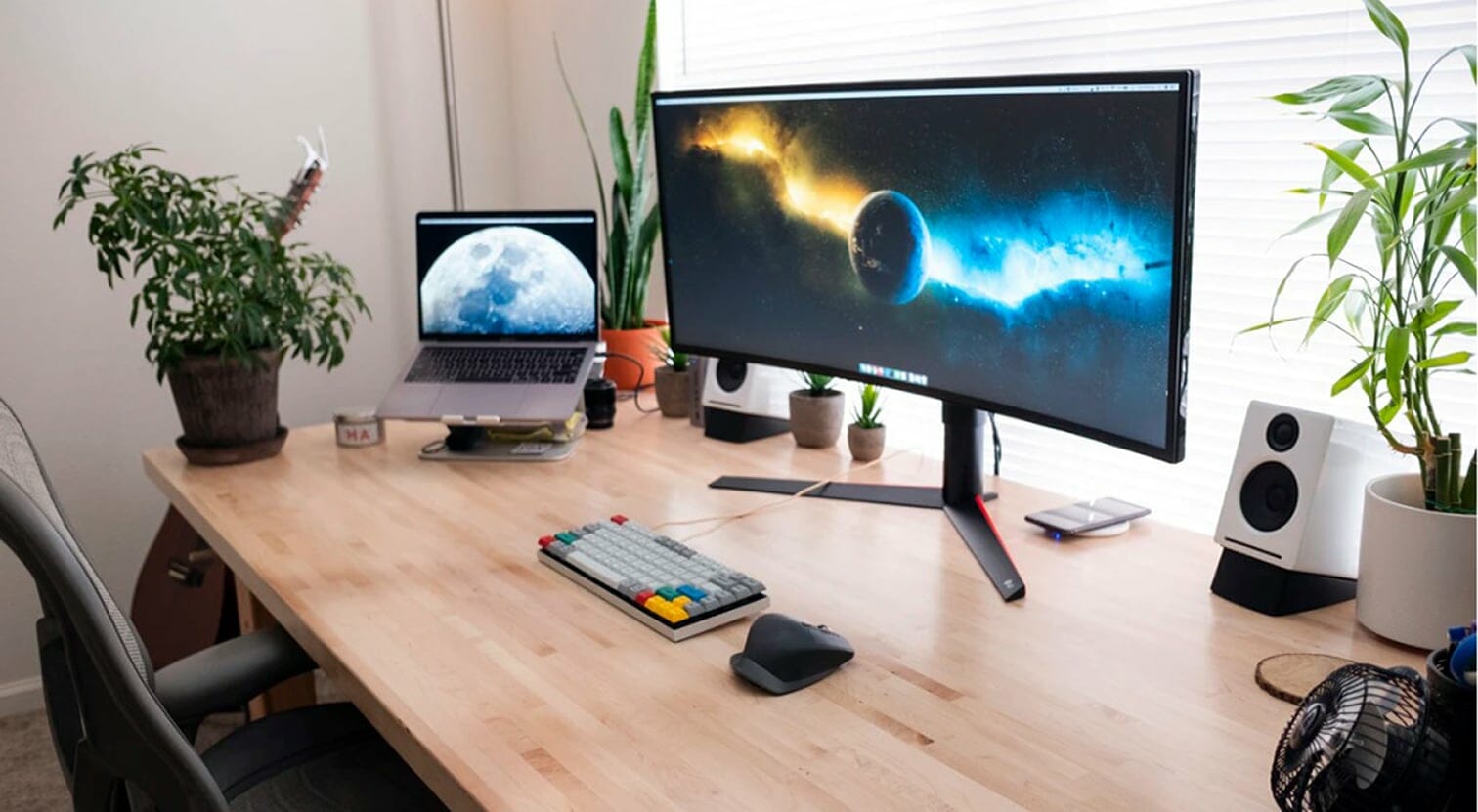 7 Best Curved Monitor Reviews 2021 Awesome for Computers