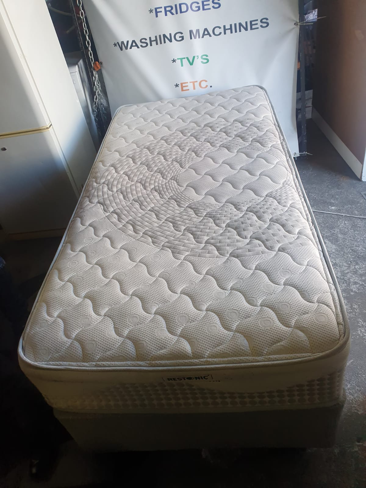 Restonic single base Vuyani Furniture Transport & Sales