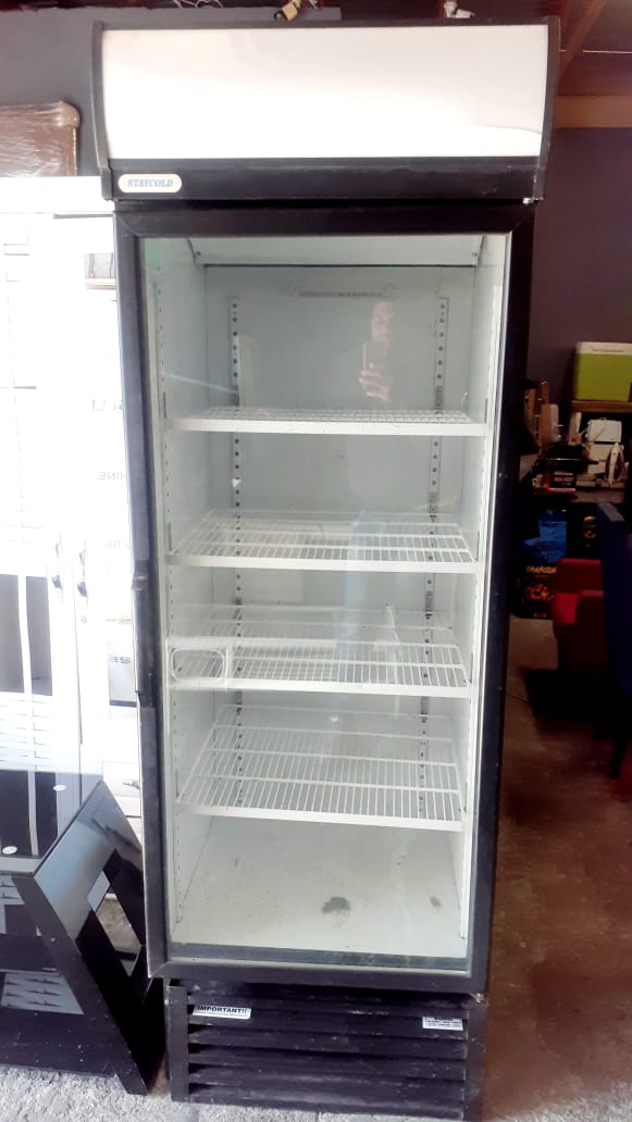 Staycold display fridge Vuyani Furniture Transport & Sales