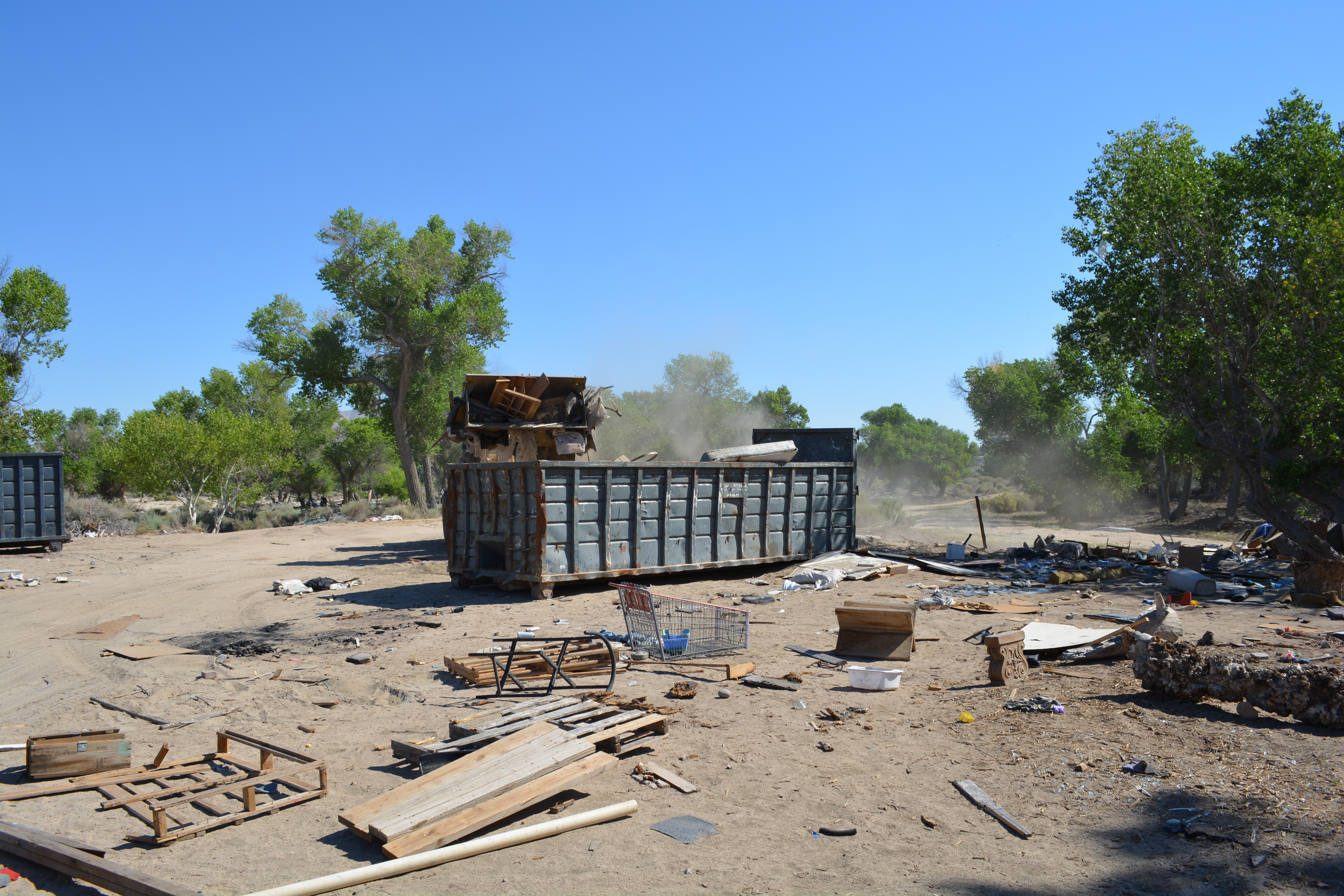 Volunteers Fill 20 Dumpsters With Trash Removed From Riverbed VVNG