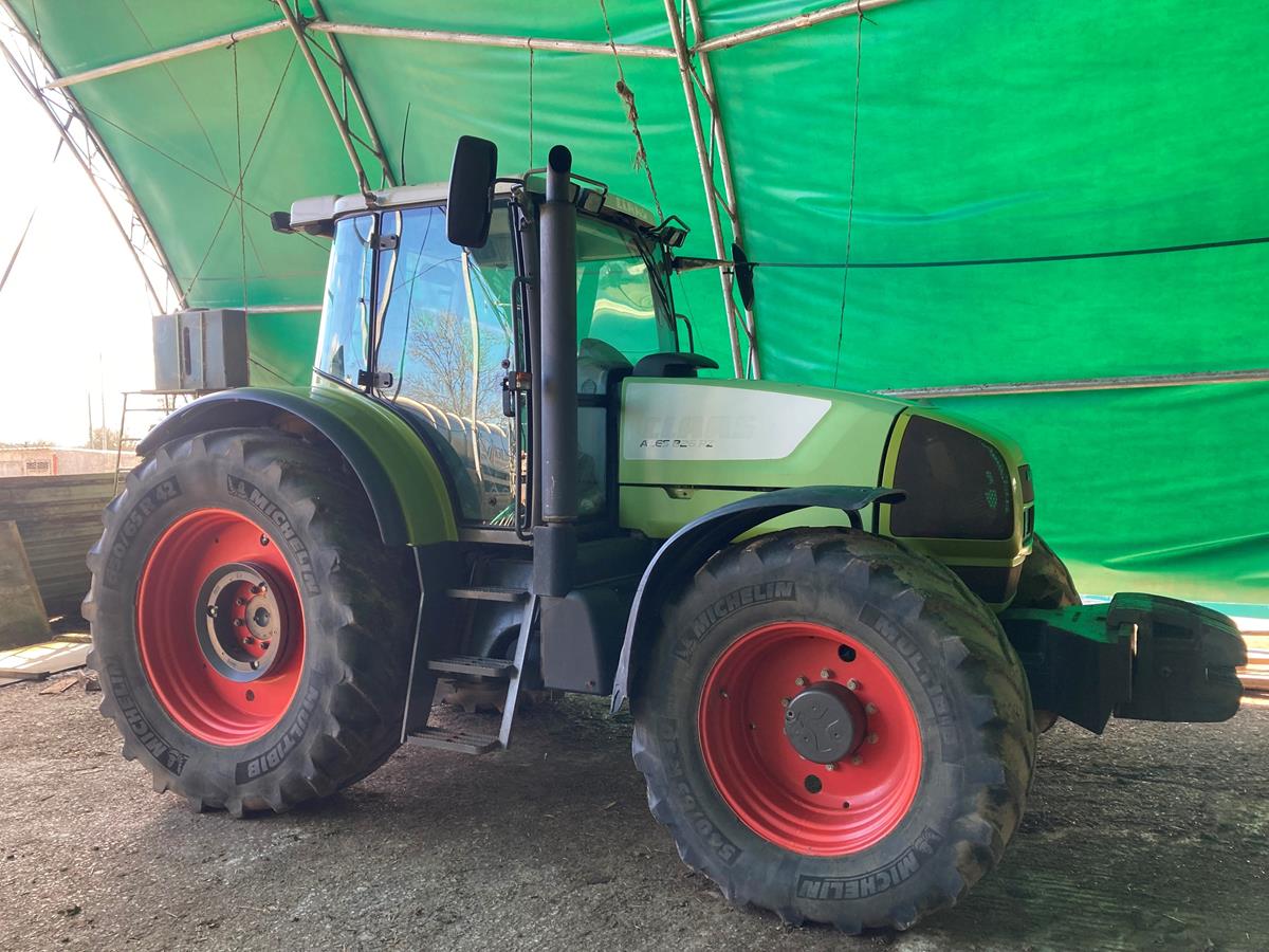 Farm Machinery and Plant Auctions Woolley & Wallis
