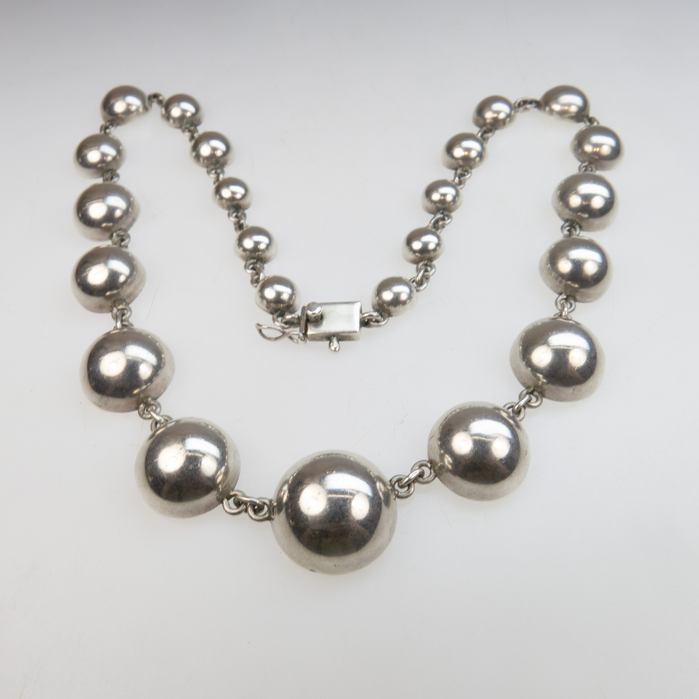 Silver & Costume Jewellery and Luxury Accessories June 15 20, 2019