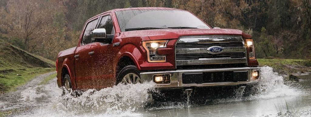 How much can the 2016 Ford F150 tow?