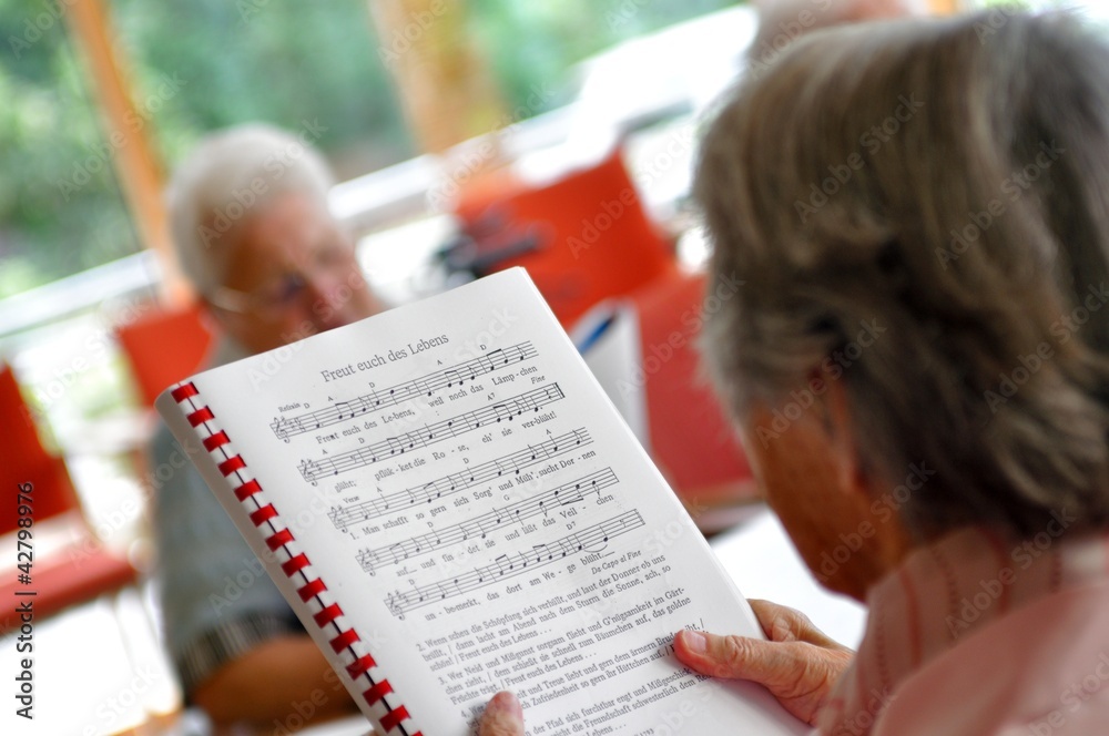 Nurturing memories activities for those living with dementia Walden Care