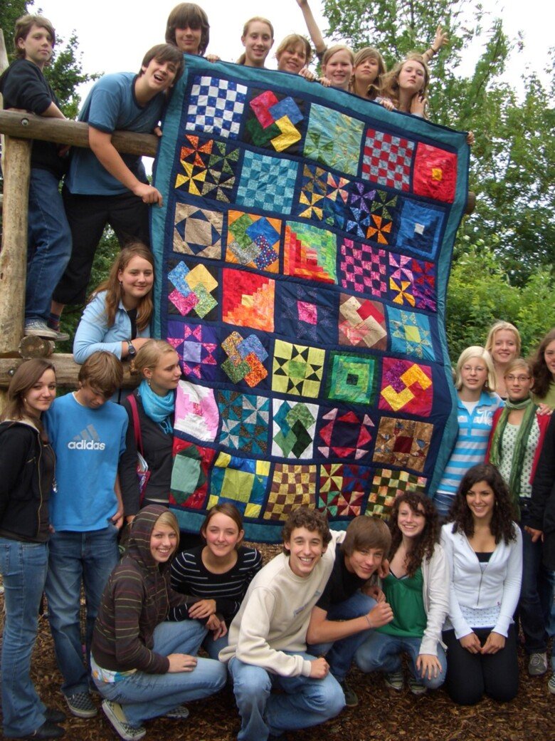Patchworkdecke Handarbeit an der Waldorfschule