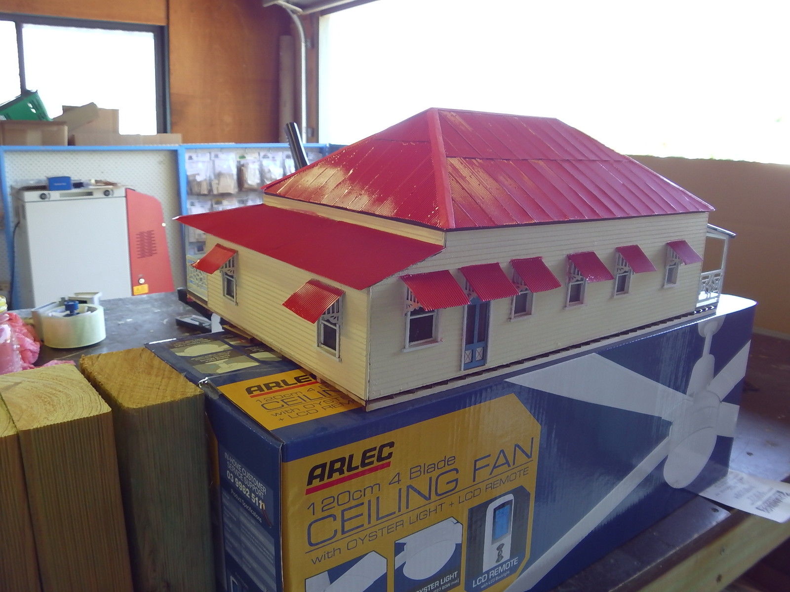 O scale Country Homestead (also suit diorama for model scale cars) KIT. Walker Models