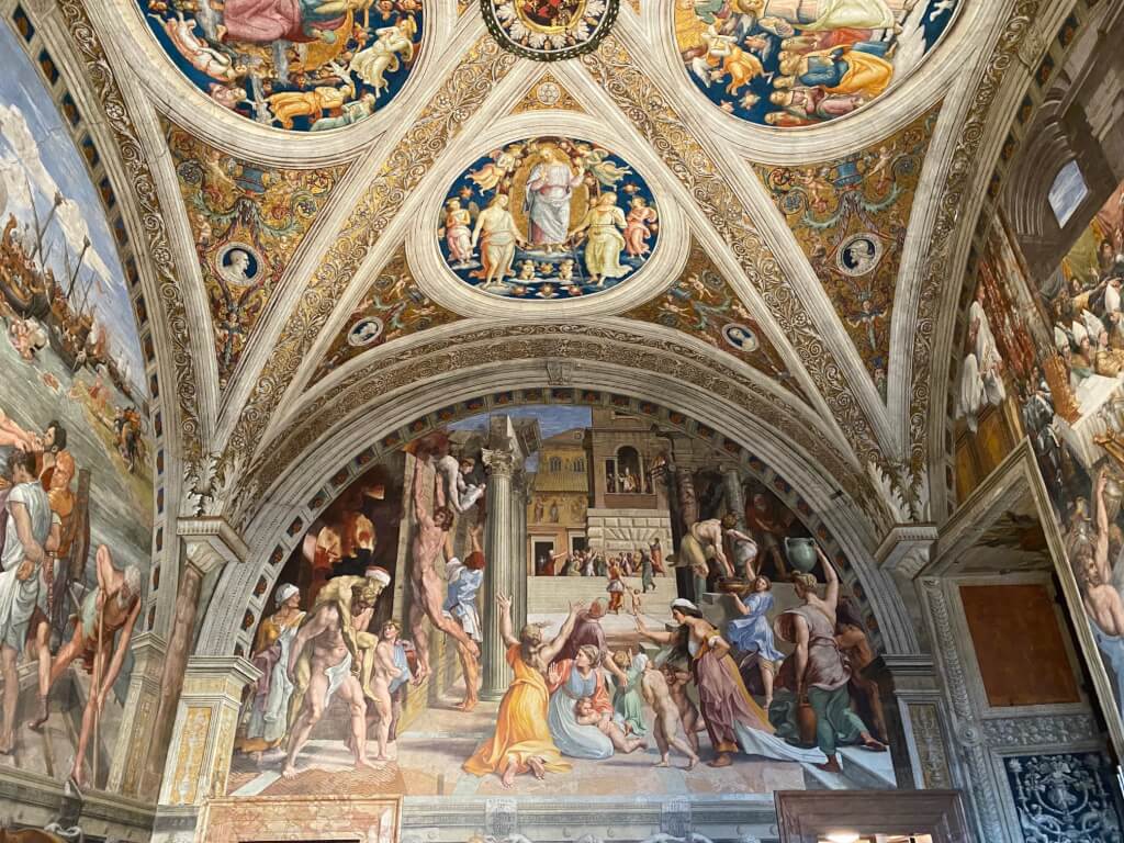 Raphael's Rooms Can'tMiss Frescoes at the Vatican Museums