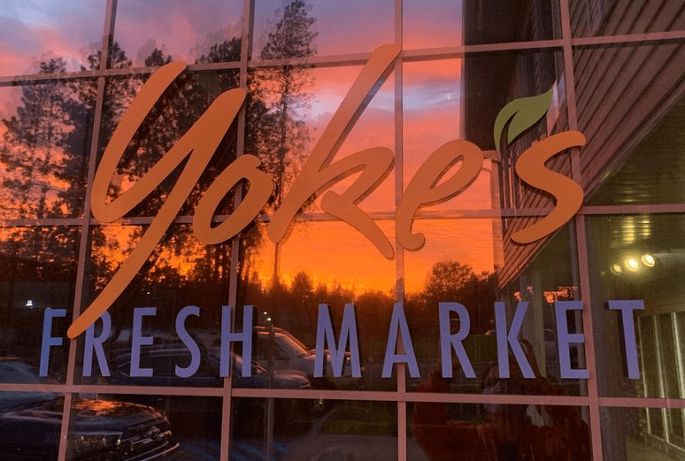 Yoke's Fresh Market Visit Wallace Idaho