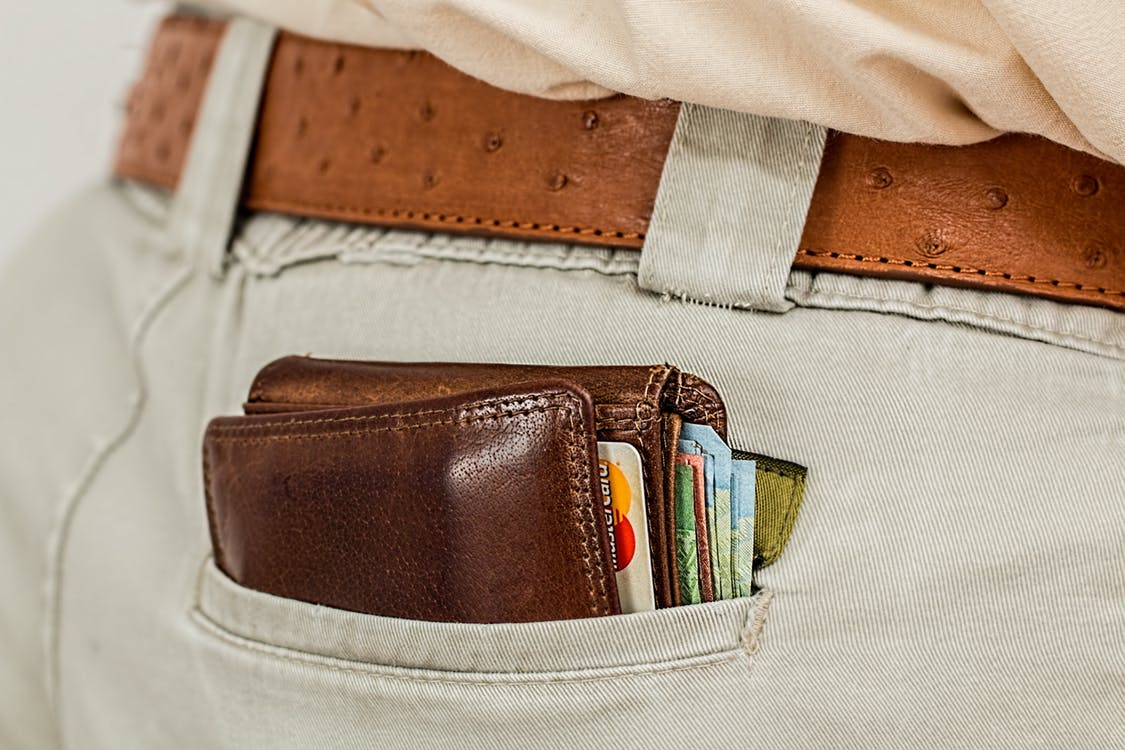 What wallet do you use? Wall Street Oasis