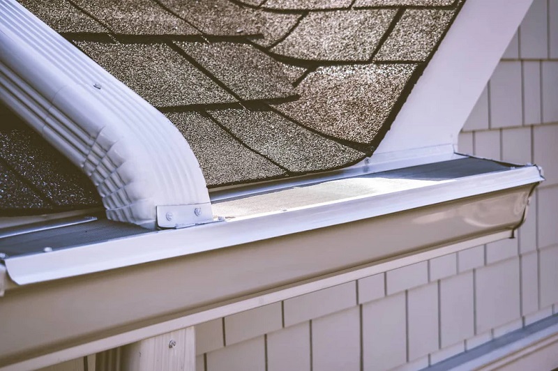 Keeping Your Gutters Clean All Year Long WanderGlobe