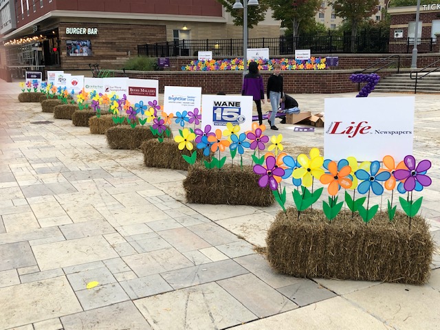 Fort Wayne residents fight to end Alzheimer’s disease at annual walk
