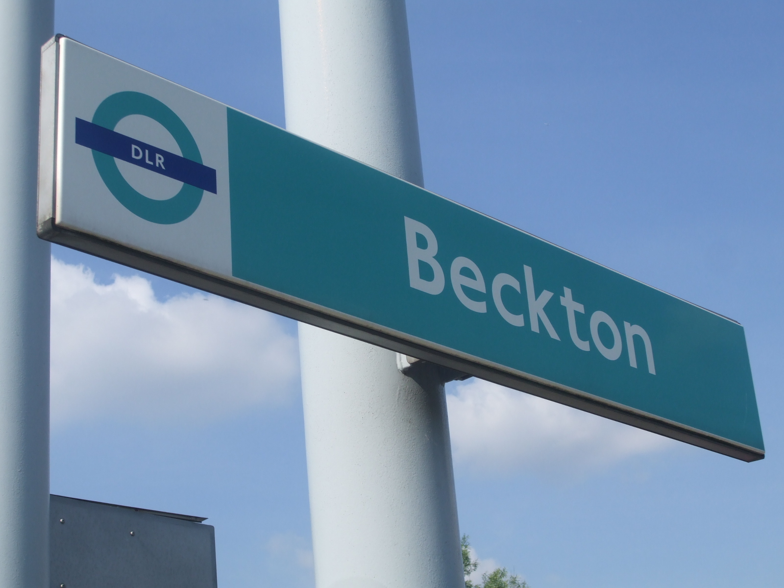 Driving Lessons in Beckton E6 With Beckton Driving School Want