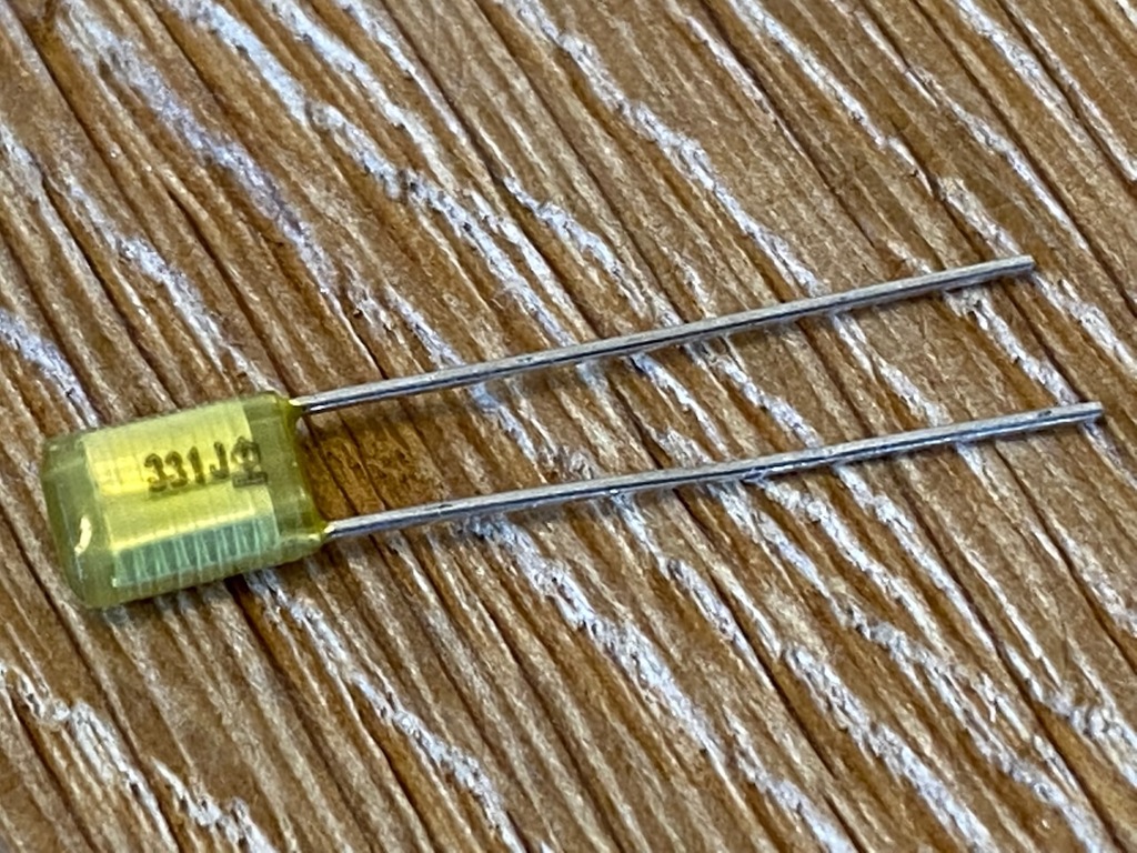 Simple Treble Bleed capacitor Warman Guitars