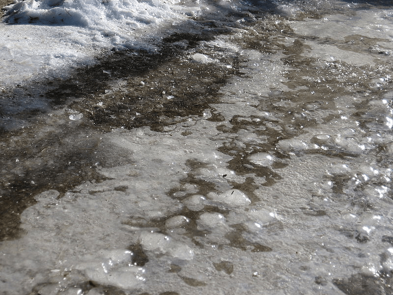 Best Alternatives to Salting Sidewalks and Driveways to Melt Ice