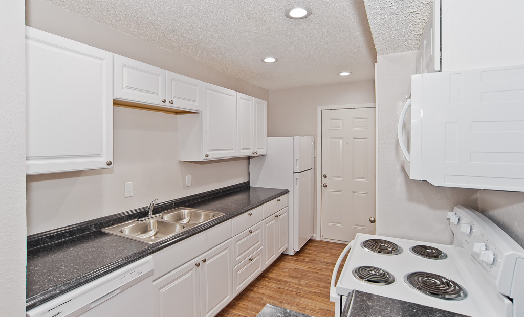 Aden Crest WARREN PROPERTIES