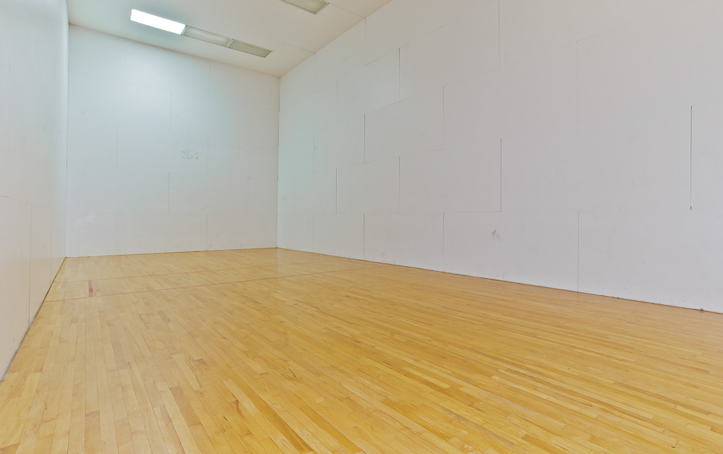 Oakwood Condos WARREN PROPERTIES