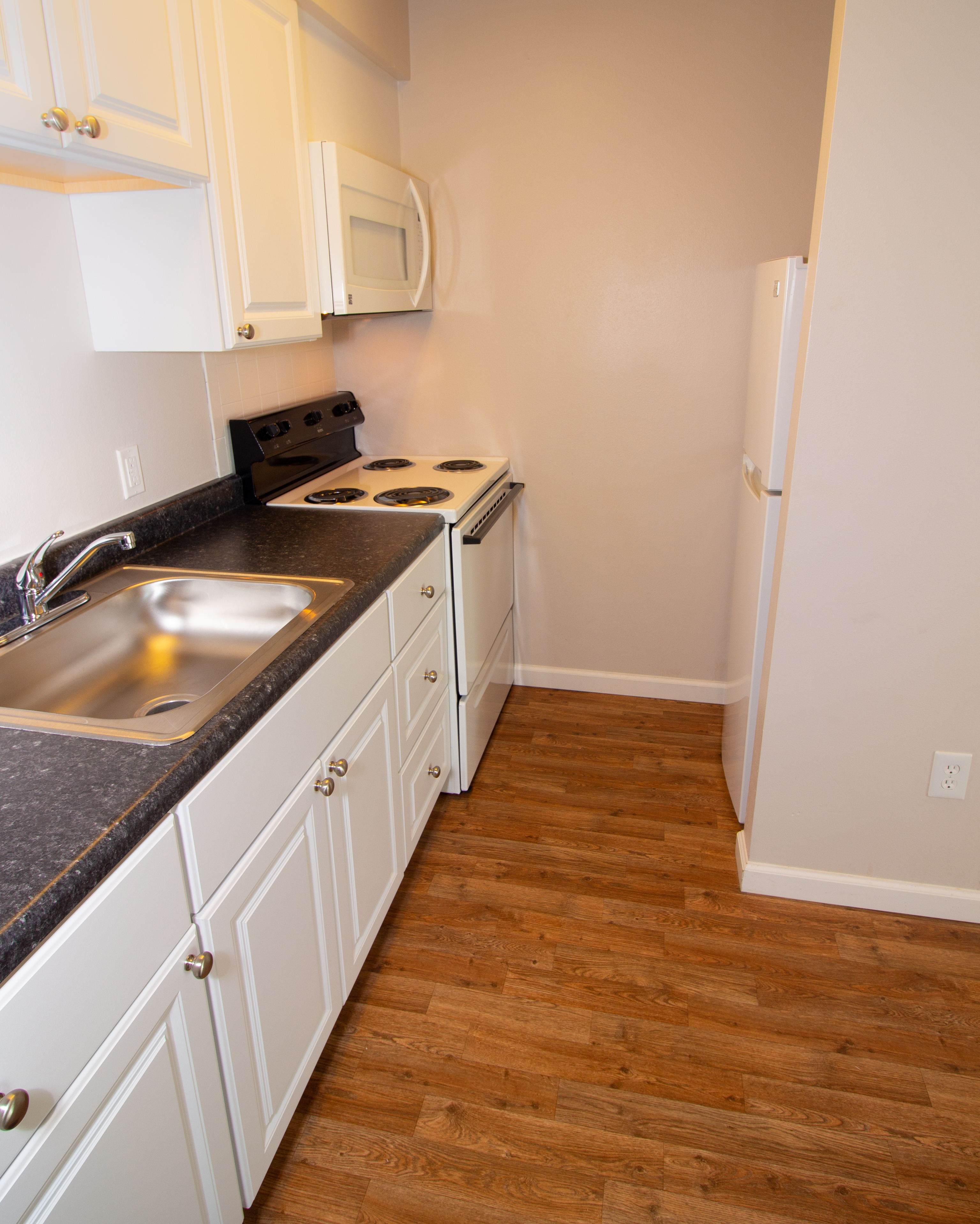 Canyon Crest WARREN PROPERTIES