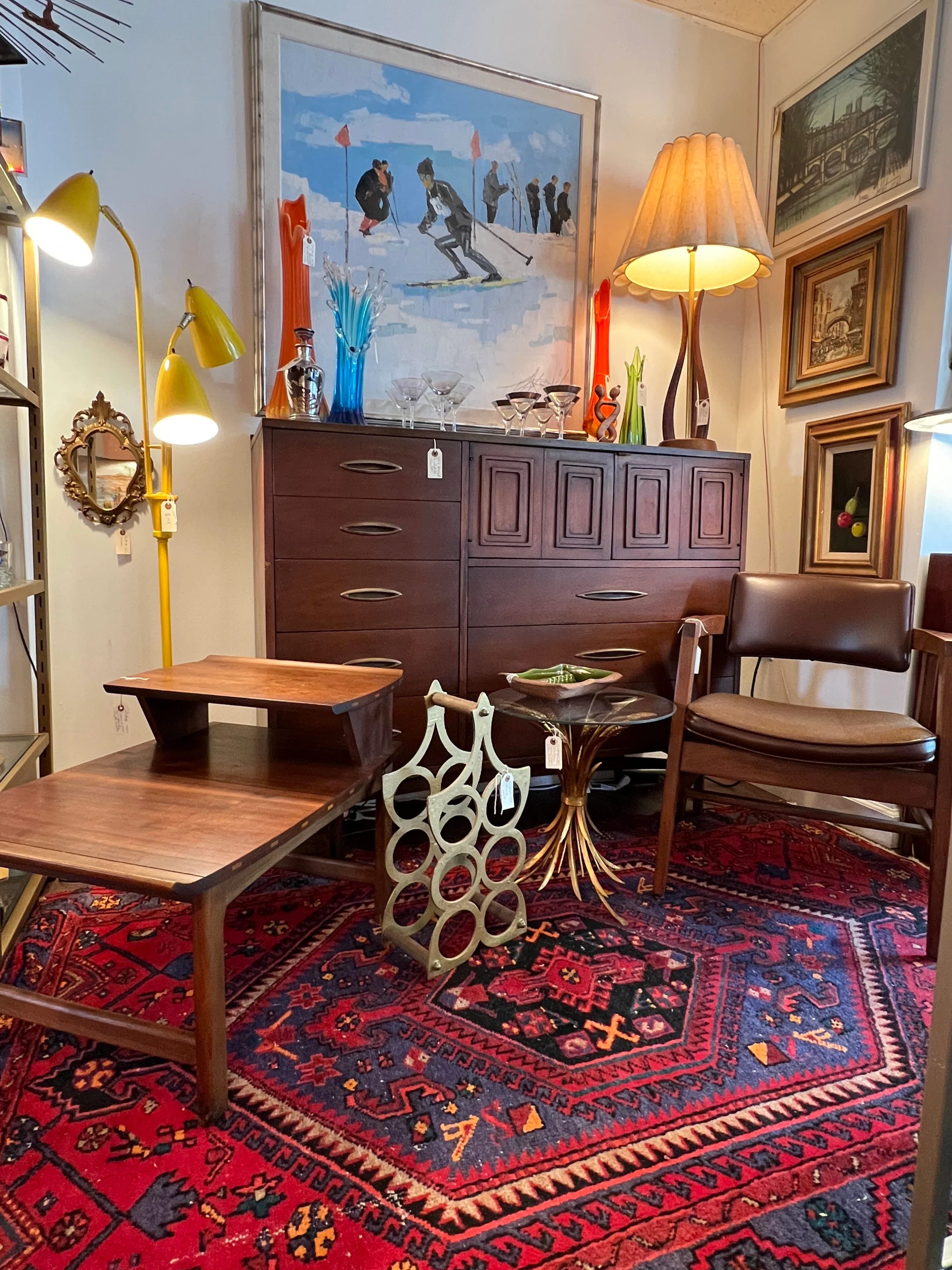 This Del Ray Vintage Store Specializes in MidcenturyModern Furniture
