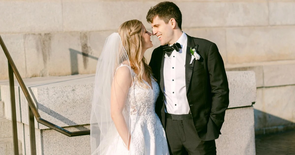 A Spring Wedding at the National Portrait Gallery’s Kogod Courtyard