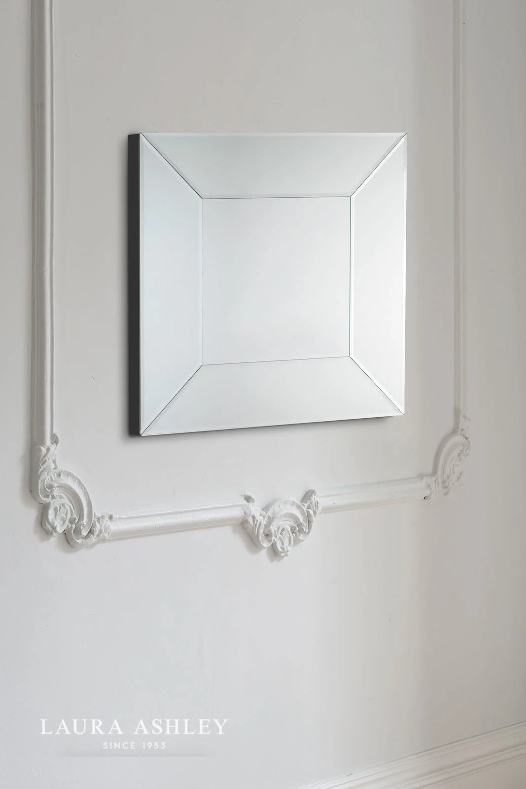 40124576 Gatsby Large Square Mirror Laura Ashley LA3306484Q