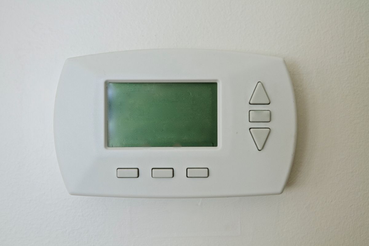 Honeywell Thermostat Blinking Cool On? Check Out These Troubleshooting