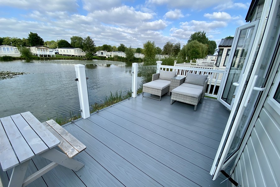 Holiday Homes to Rent Cotswold Water Park Boyle Anstor