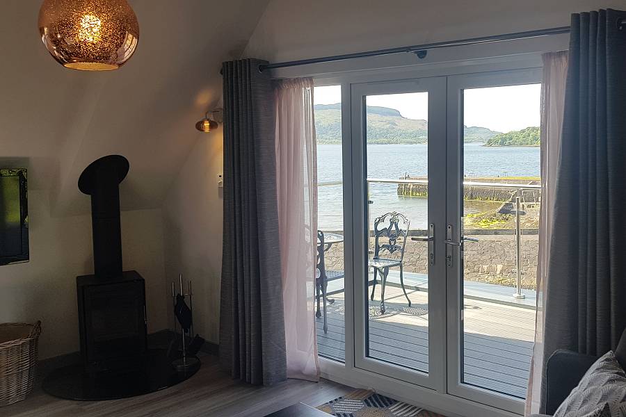 Commodore Lochview Balcony Suite Melfort Pier & Harbour Resort