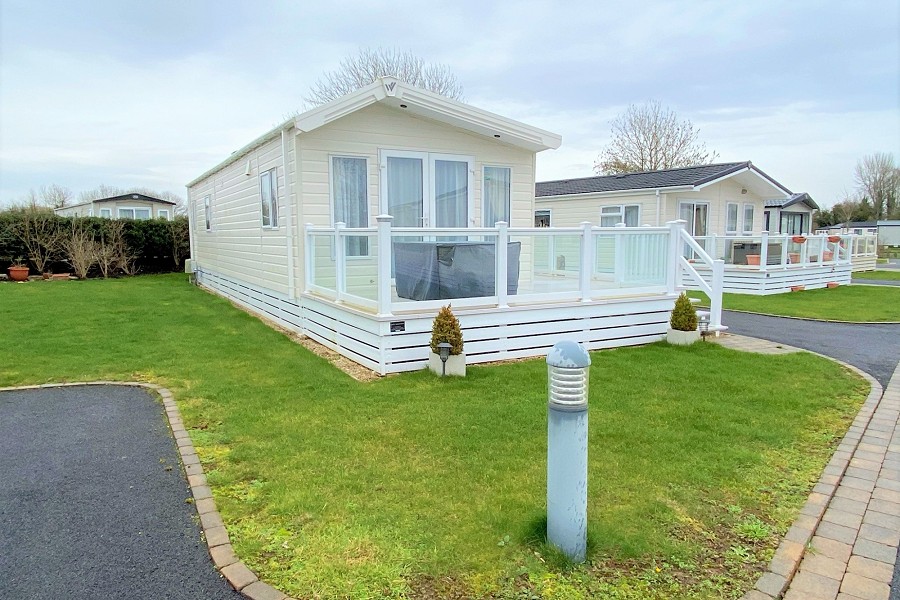 Cotswold Water Park Cottages & Cotswolds Holiday Cottages