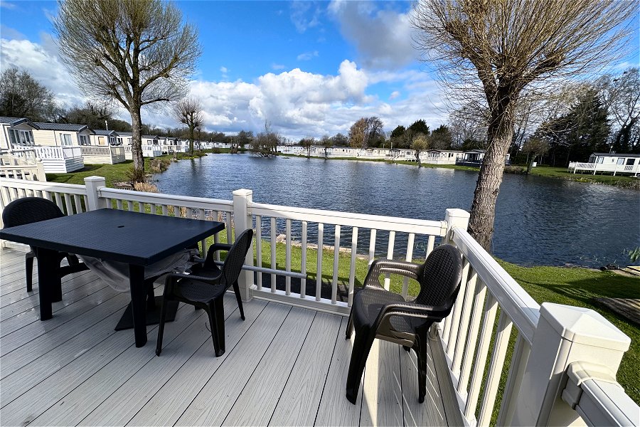 Cotswold Water Park Cottages & Cotswolds Holiday Cottages